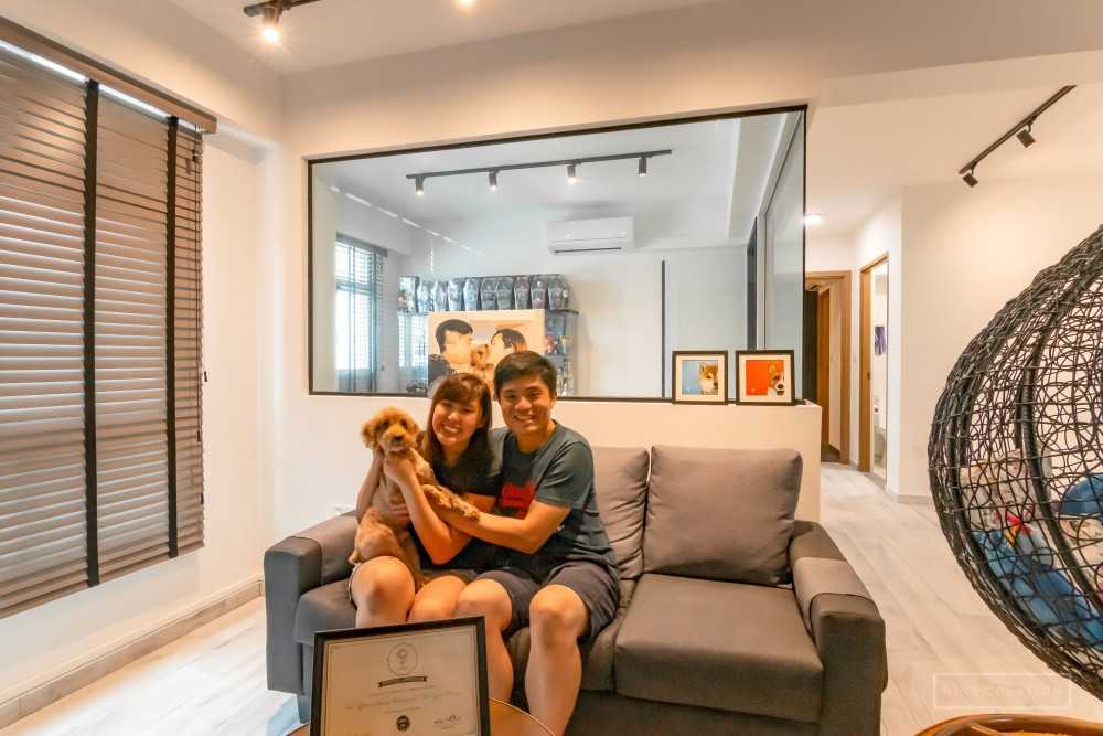 Contemporary Living Room with Bookshelf and Homogeneous Tiles