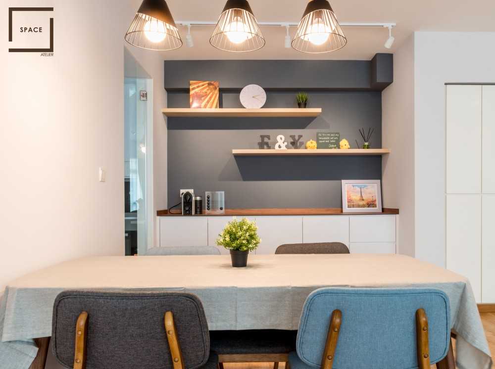 Minimalist Dining Room with Chandelier and Dining Table