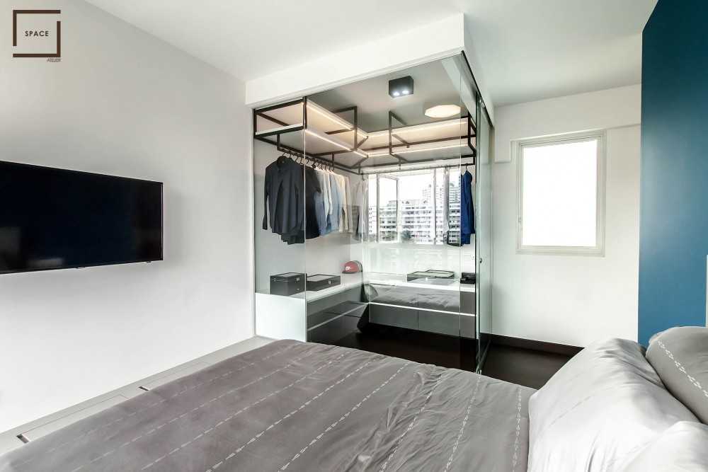 Contemporary Bedroom with Vinyl Flooring and Ceiling Light