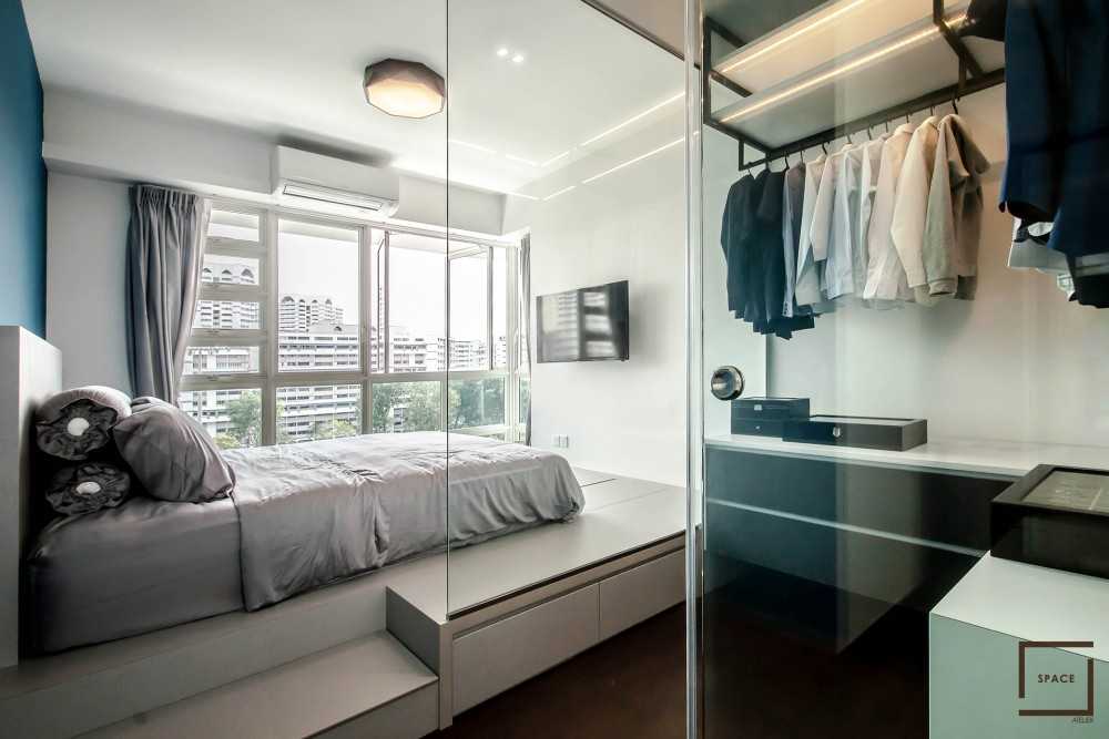 Contemporary Bedroom with Vinyl Flooring and Ceiling Light