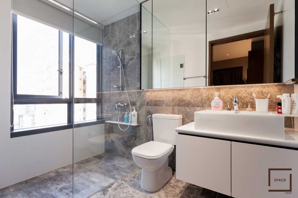 Modern Bathroom with Mirror and Bathroom Mirrors