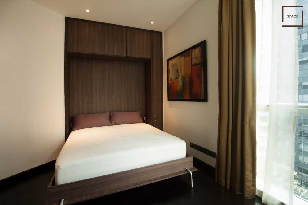 Modern Bedroom with Ceiling Light and Queen Bed
