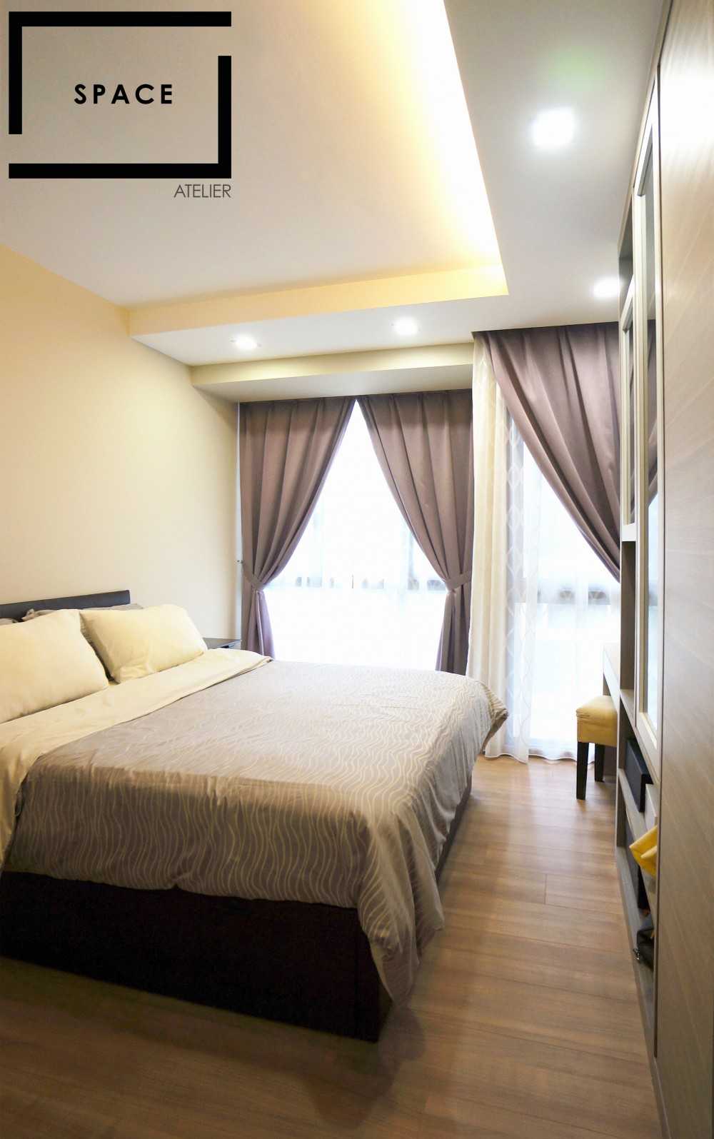 Contemporary Bedroom with Wardrobe and Sliding Wardrobe