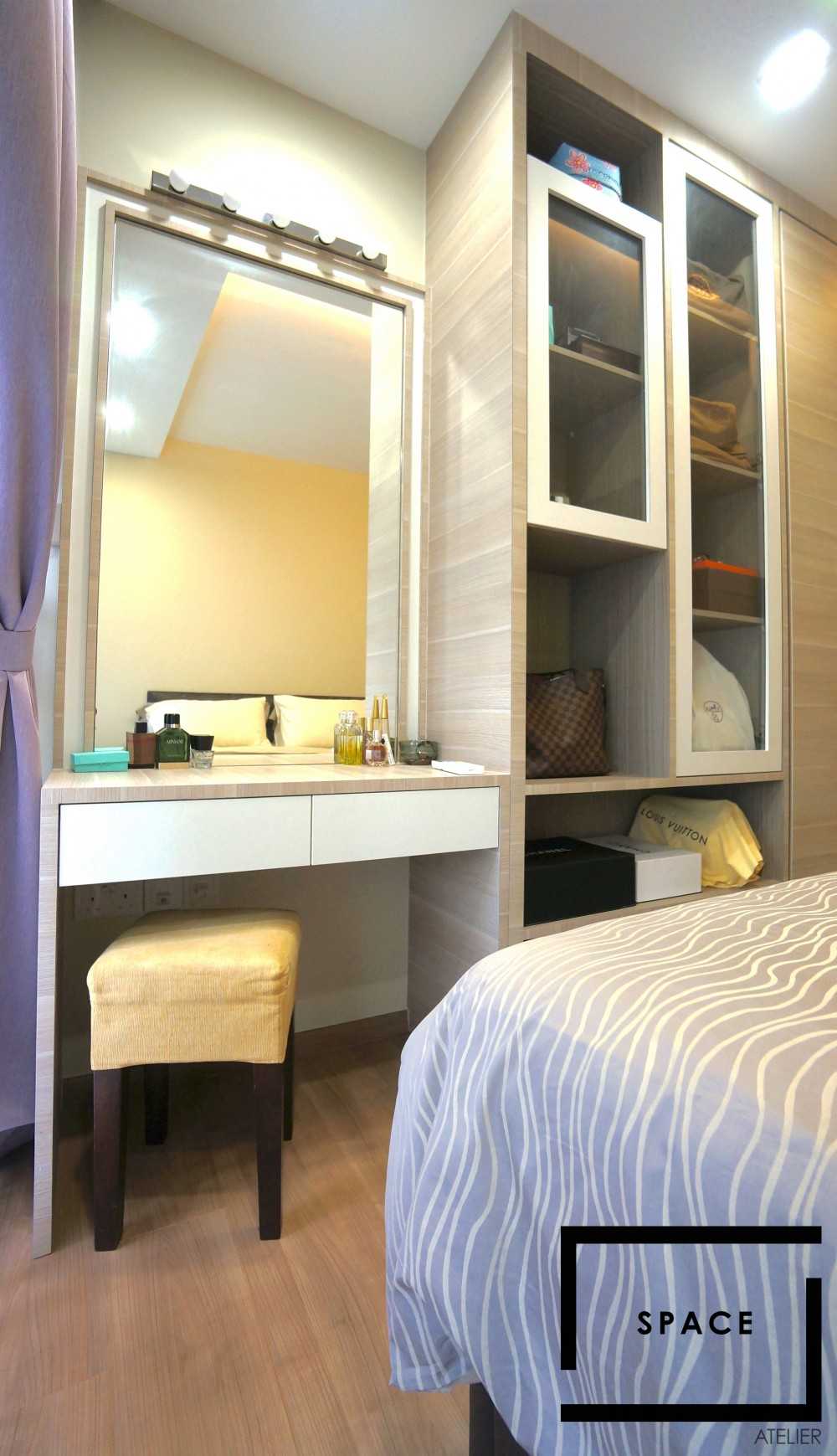 Contemporary Bedroom with Homogeneous Tiles and Wardrobe