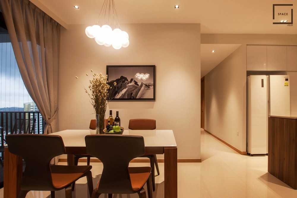 Modern Dining Room with Chandelier and Dining Table