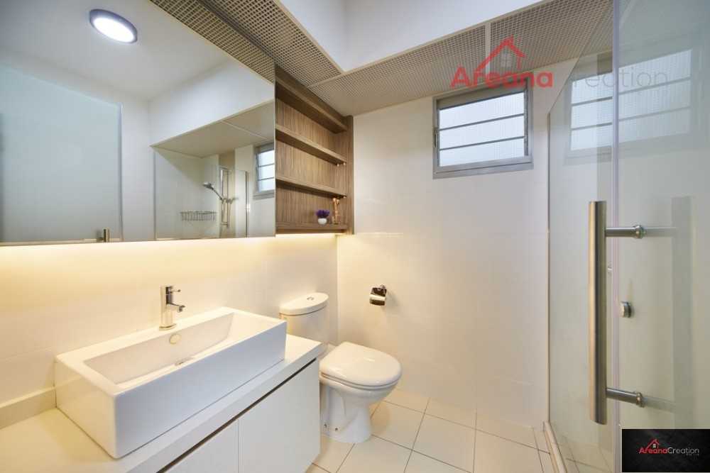 Contemporary Bathroom with Mirror and Shower Screen