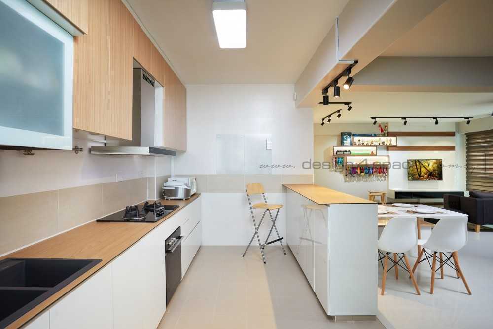 Contemporary Kitchen with Wood Flooring and Kitchen Island