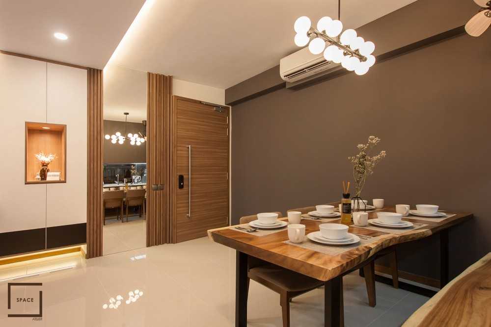 Contemporary Dining Room with Chandelier and Dining Table