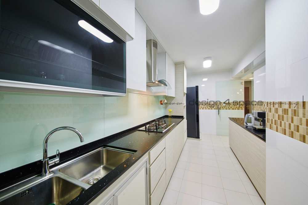 Minimalist Kitchen with Open Kitchen and Kitchen Accessories