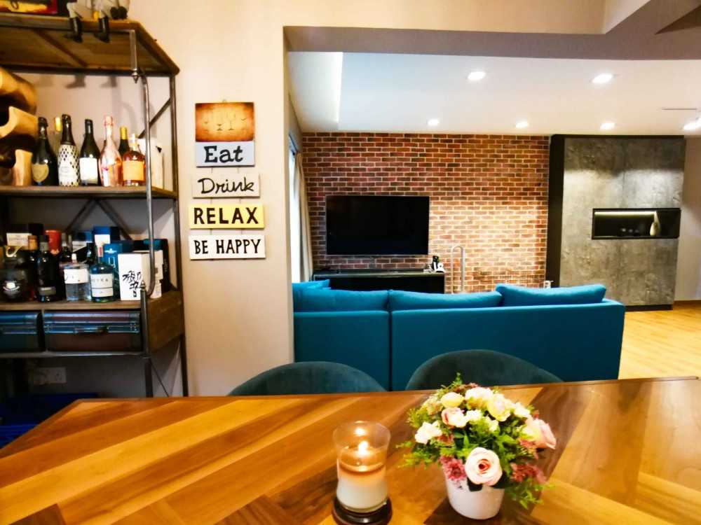 Transitional Living Room with Vinyl Flooring and Feature Wall