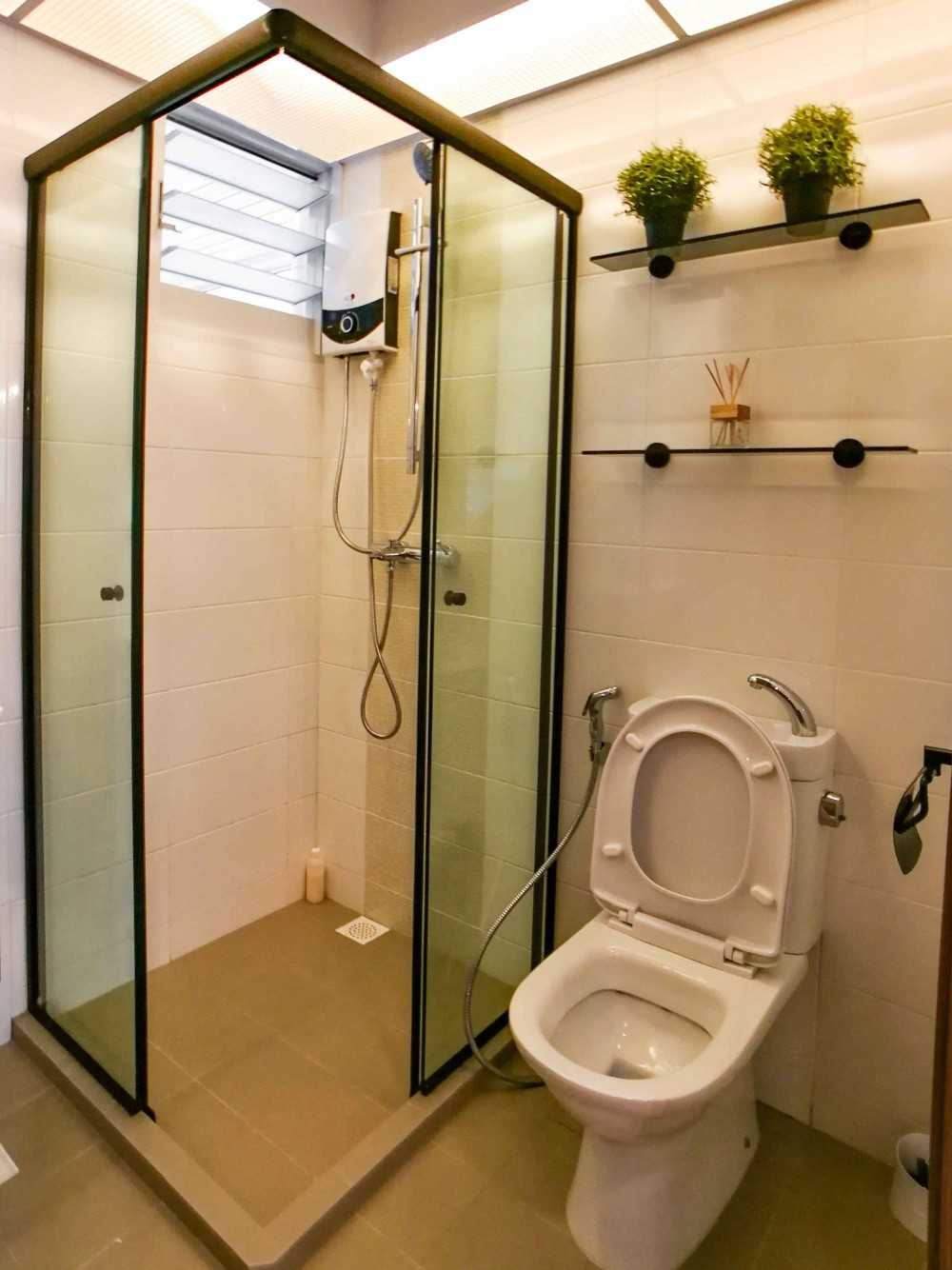 Transitional Bathroom with Shower Screen and Wall Shelves