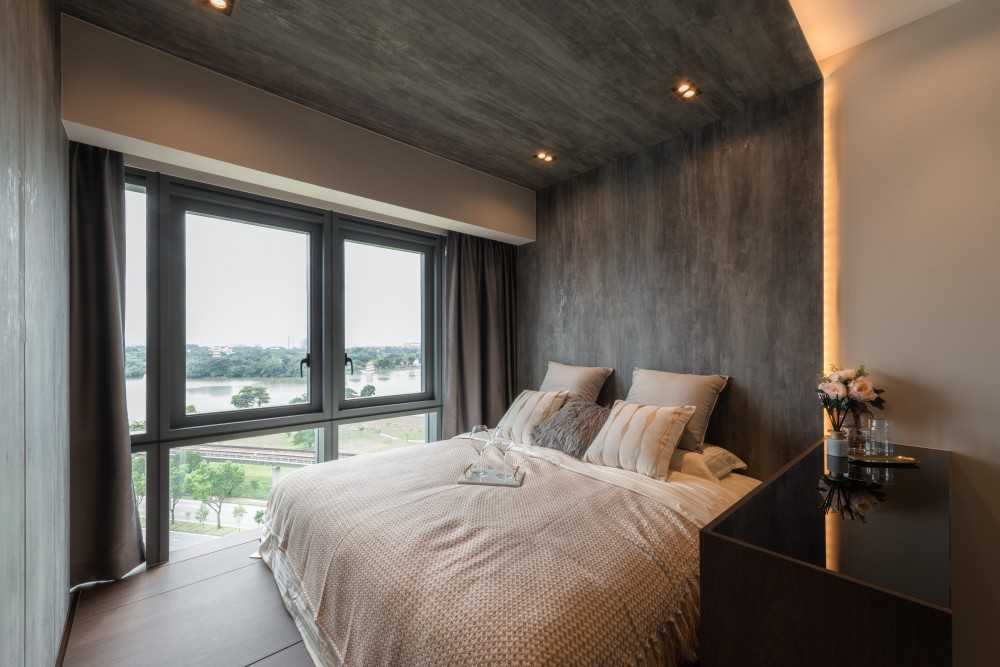 Scandinavian Bedroom with Platform Bed and Cove Lighting