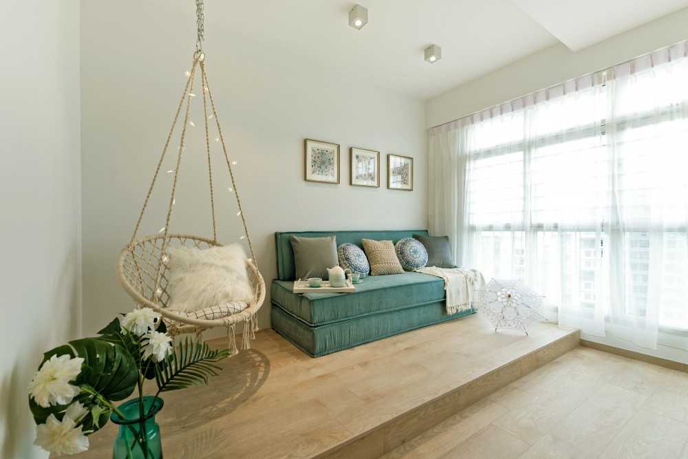 Transitional Living Room with Vinyl Flooring and Sofa