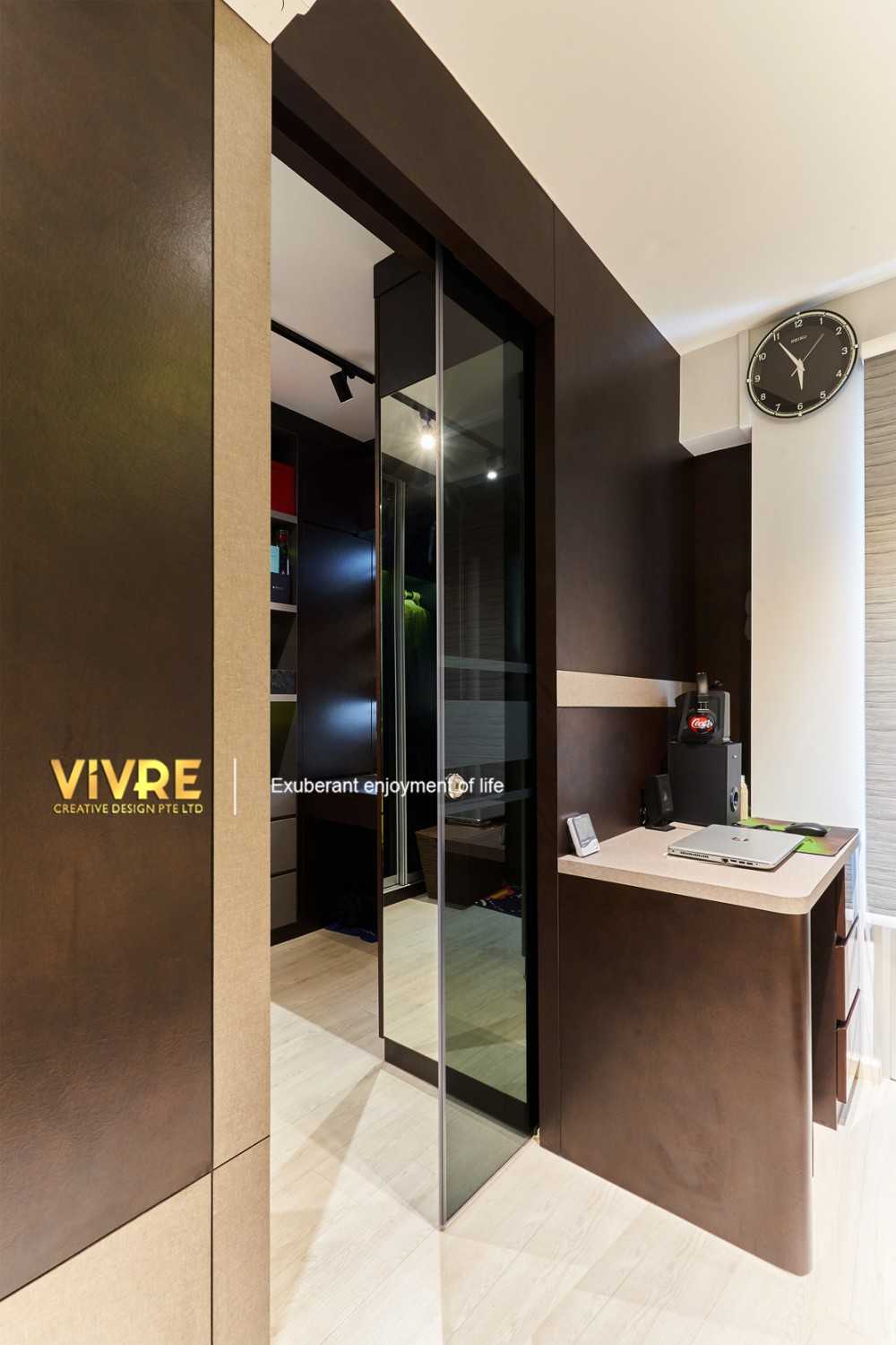 Modern Bedroom with Bookshelf and Vinyl Flooring