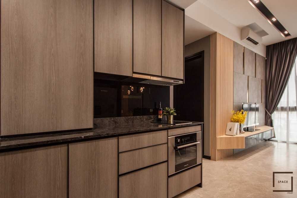 Contemporary Kitchen with Open Kitchen and Kitchen Cabinets