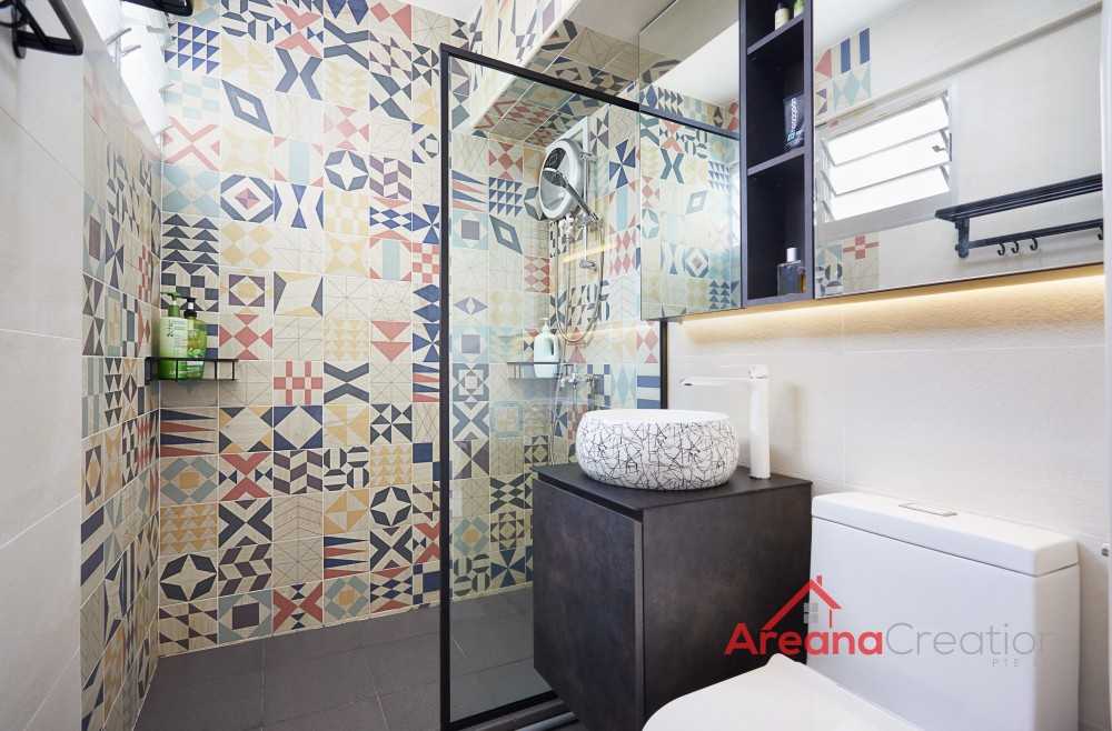 Contemporary Bathroom with Shower Screen and Bathroom Storage