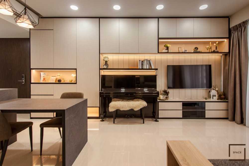 Scandinavian Living Room with Homogeneous Tiles and TV Console