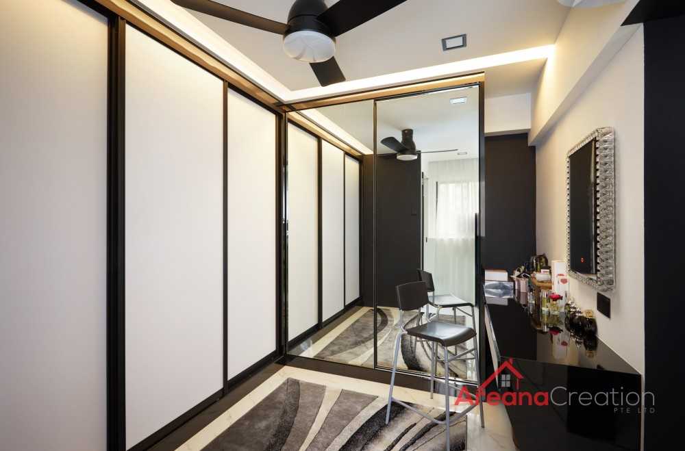 Contemporary Walk-in Wardrobe with Mirror and Wardrobe