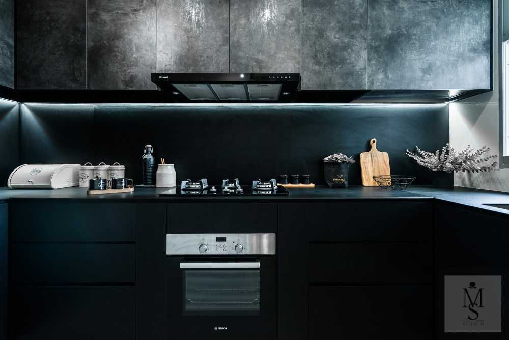 Industrial Kitchen with Countertop and Kitchen Island