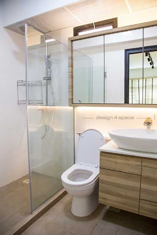 Scandinavian Bathroom with Wood Flooring and Mirror