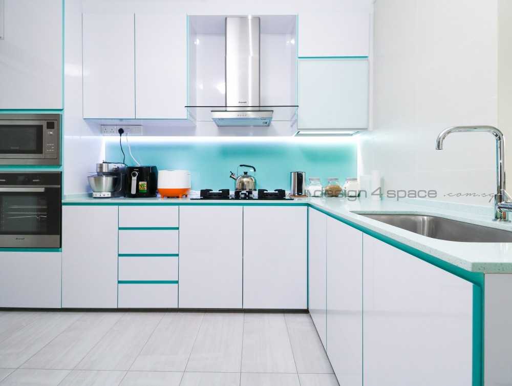 Minimalist Kitchen with Wood Flooring and Kitchen Window
