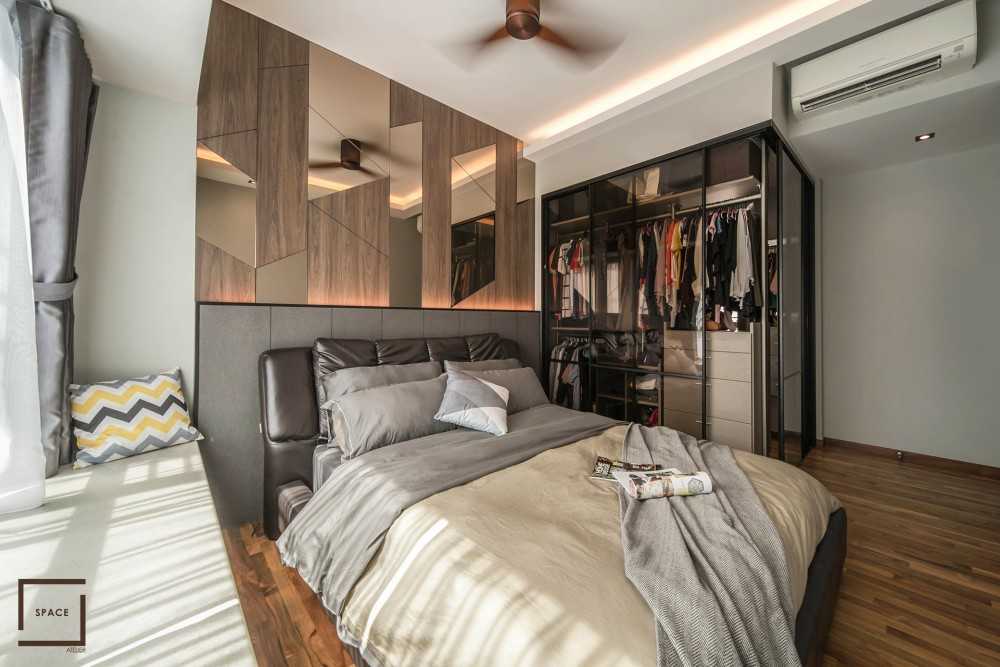 Contemporary Bedroom with Vinyl Flooring and Ceiling Light