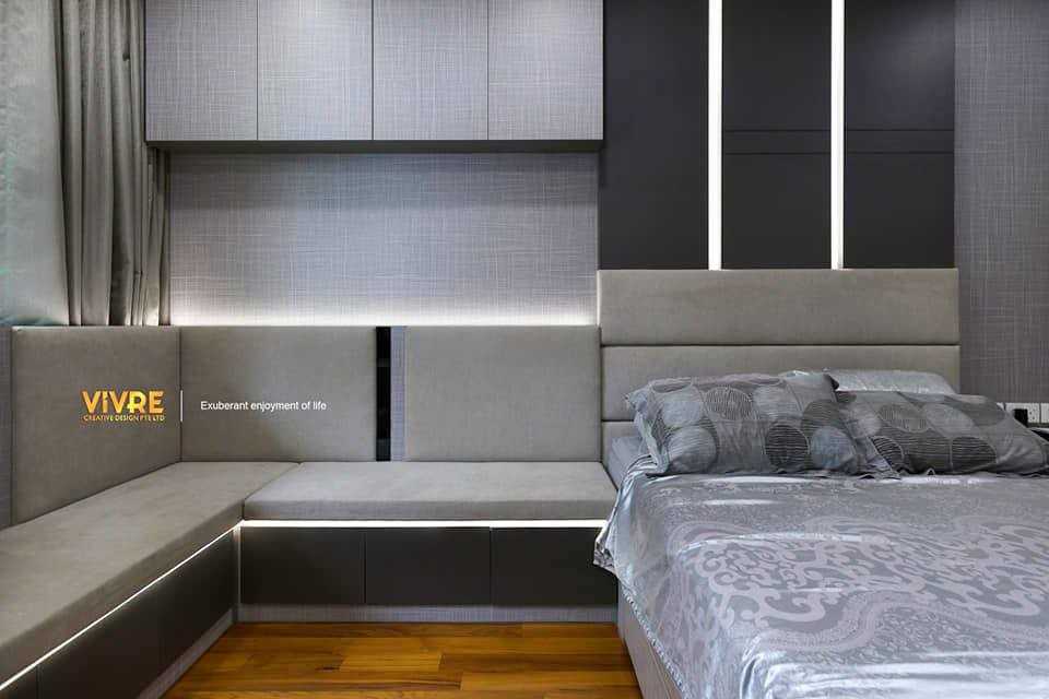 Modern Bedroom with Parquet Floor and Bay Window