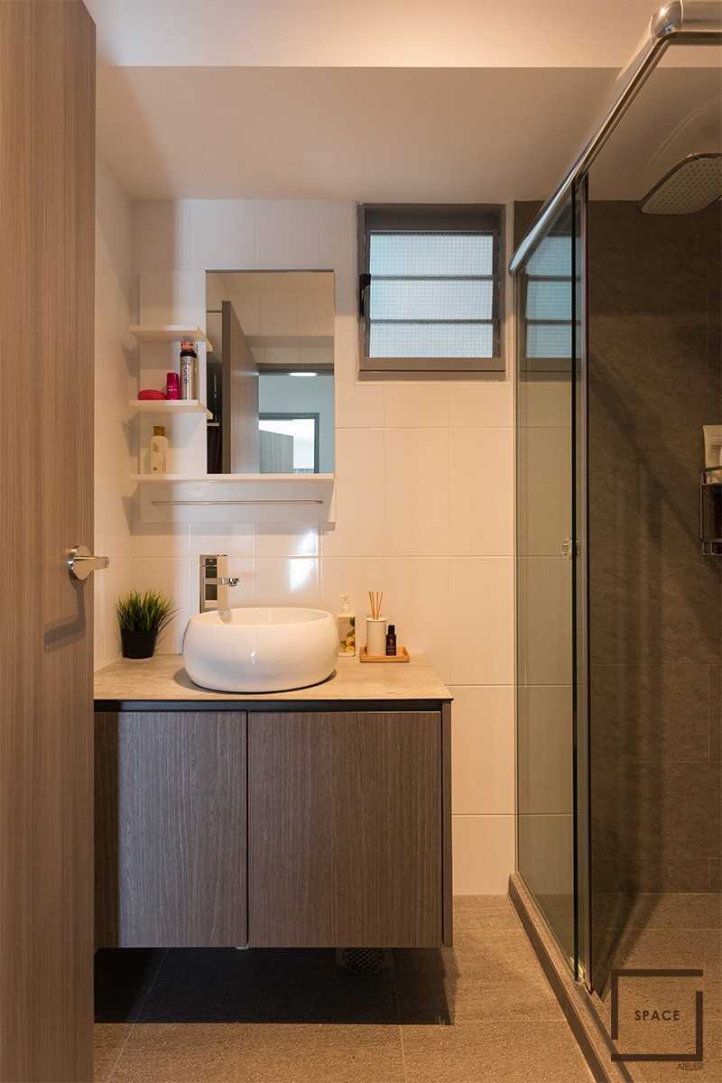 Scandinavian Bathroom with Mirror and Shower Screen