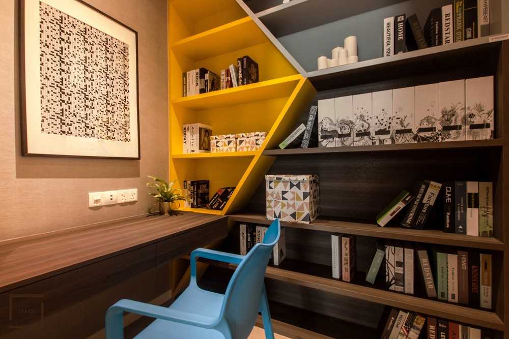 Contemporary Home Office with Bookshelf and Desk
