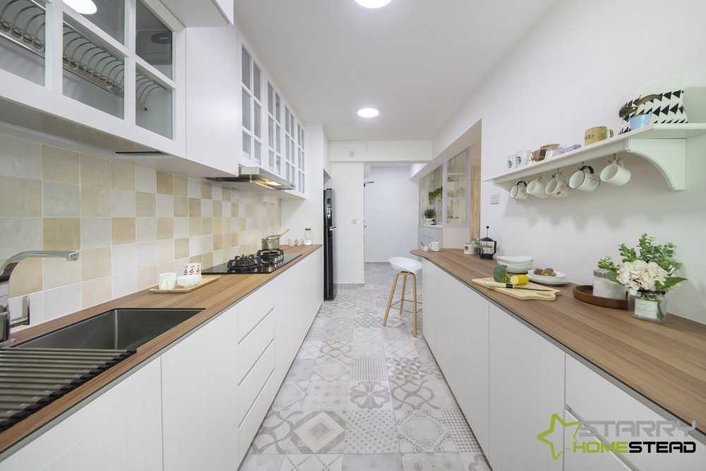 Country Kitchen with Kitchen Backsplash and Kitchen Cabinets