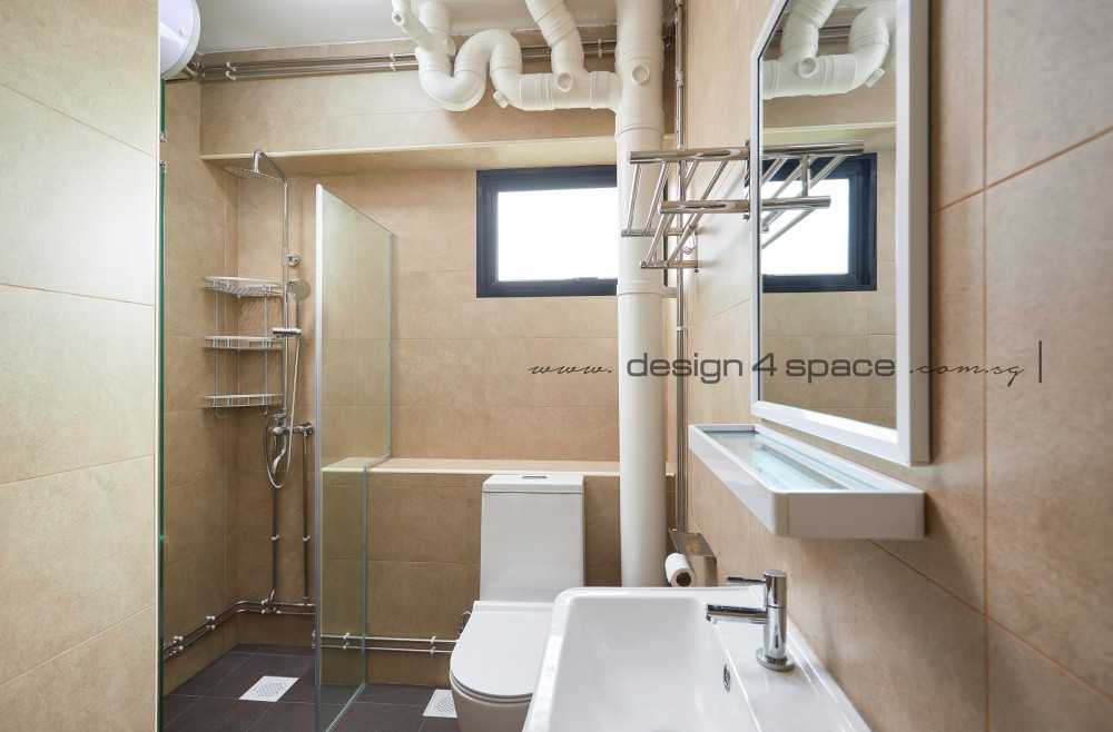 Contemporary Bathroom with Mirror and Bathroom Storage