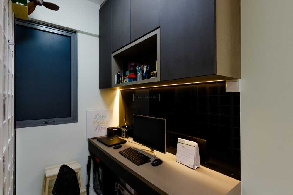 Scandinavian Study with Bookshelf and Drop Light