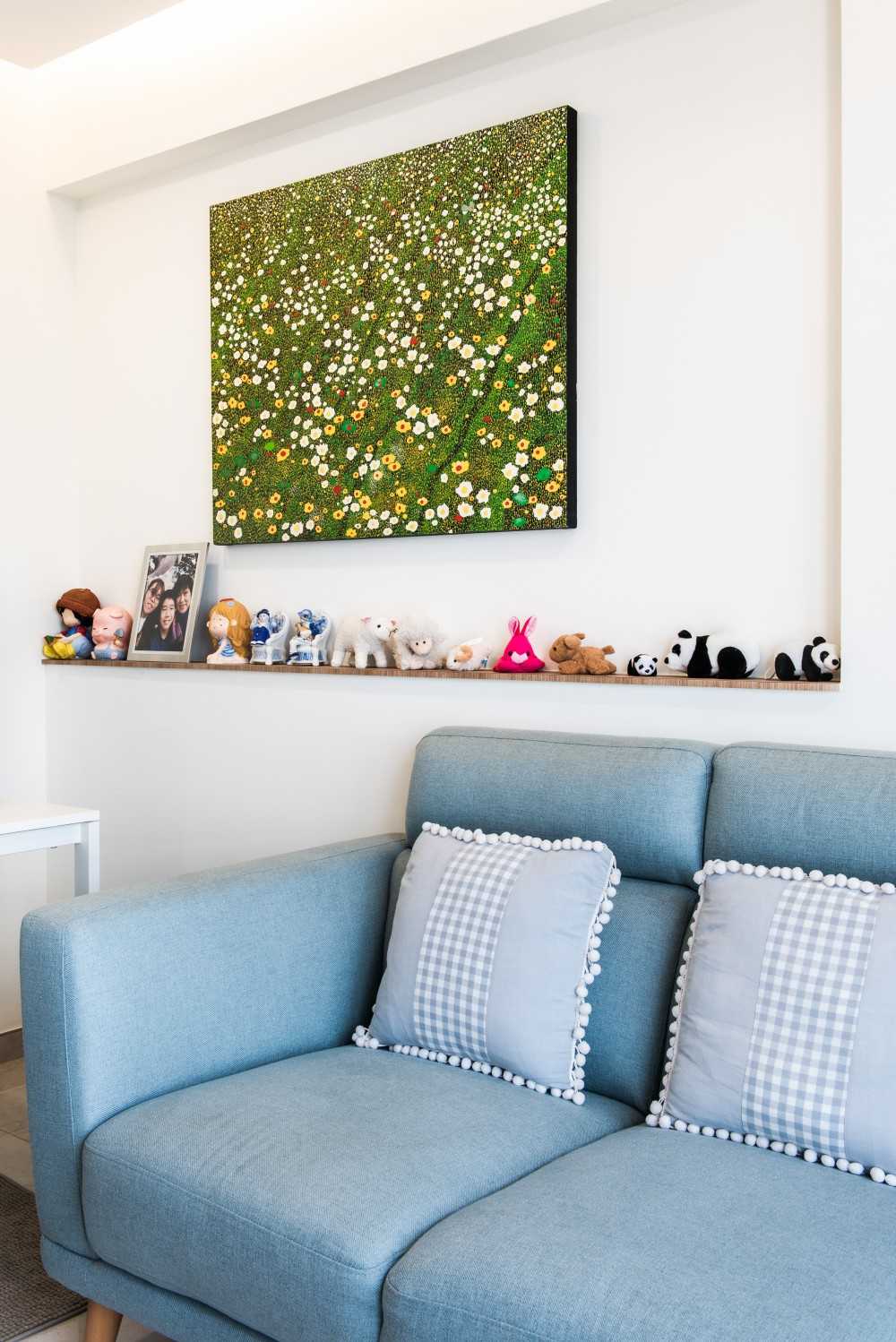 Contemporary Living Room with Homogeneous Tiles and Cove Lighting
