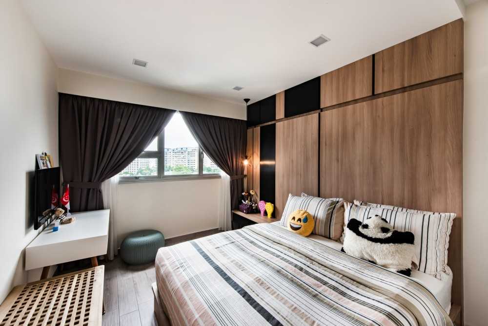 Contemporary Bedroom with Vinyl Flooring and Drop Light