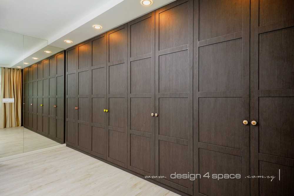 Modern Walk-in Wardrobe with Mirror and Wardrobe