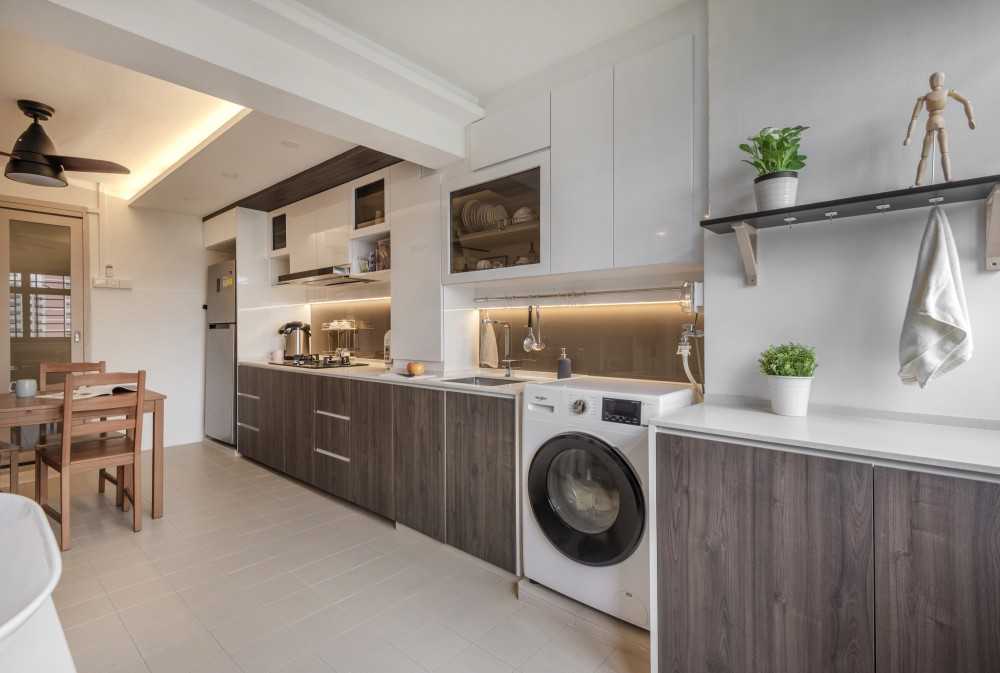 Contemporary Kitchen with Homogeneous Tiles and Cove Lighting
