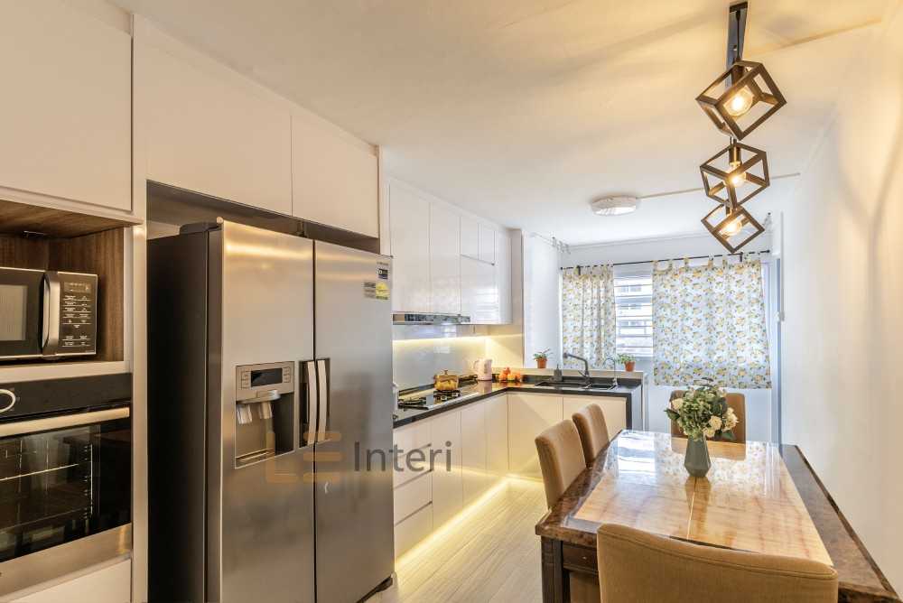 Contemporary Kitchen with Homogeneous Tiles and Kitchen Backsplash
