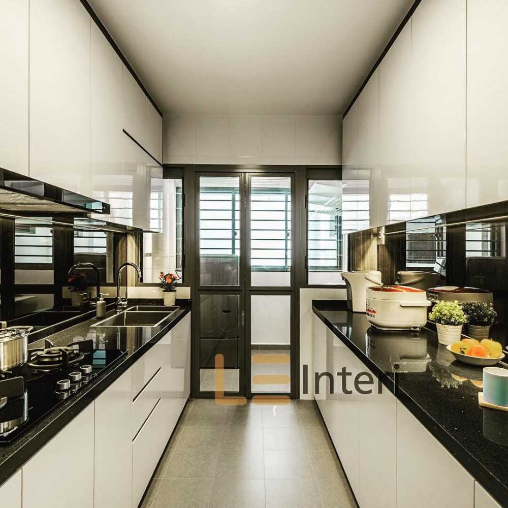 Contemporary Kitchen with Homogeneous Tiles and Glass Door