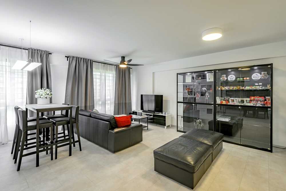 Contemporary Living Room with Homogeneous Tiles and Bar Counter