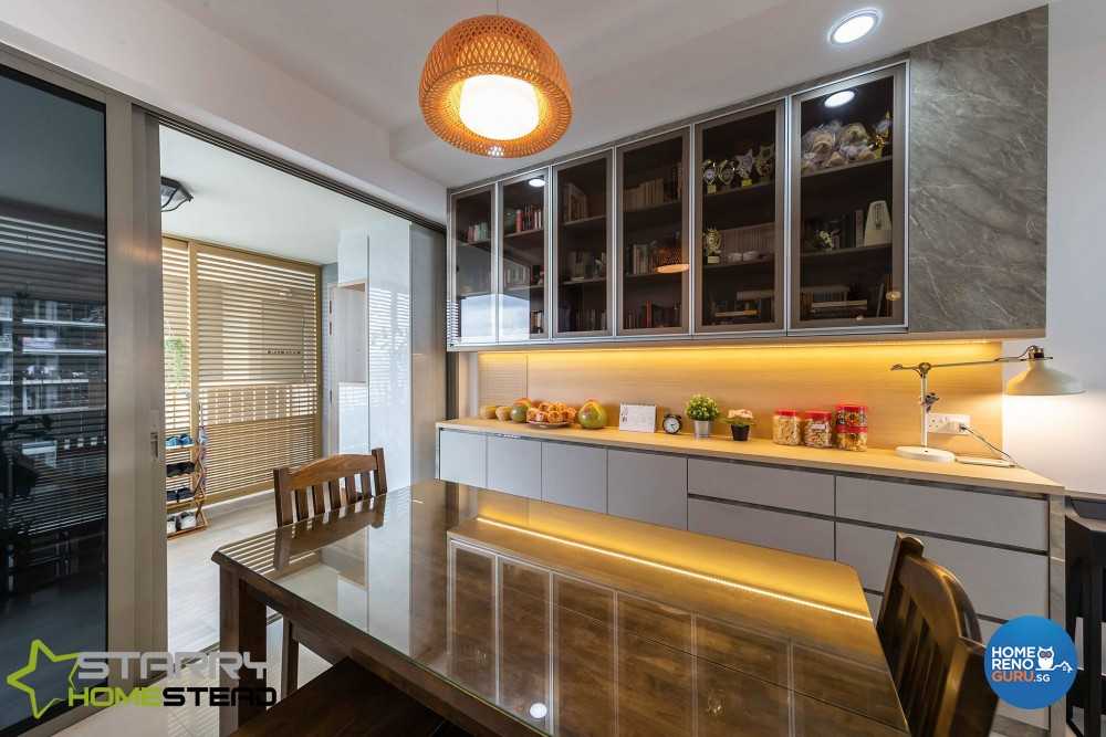 Scandinavian Dining Room with Dining Table and Dining Chairs
