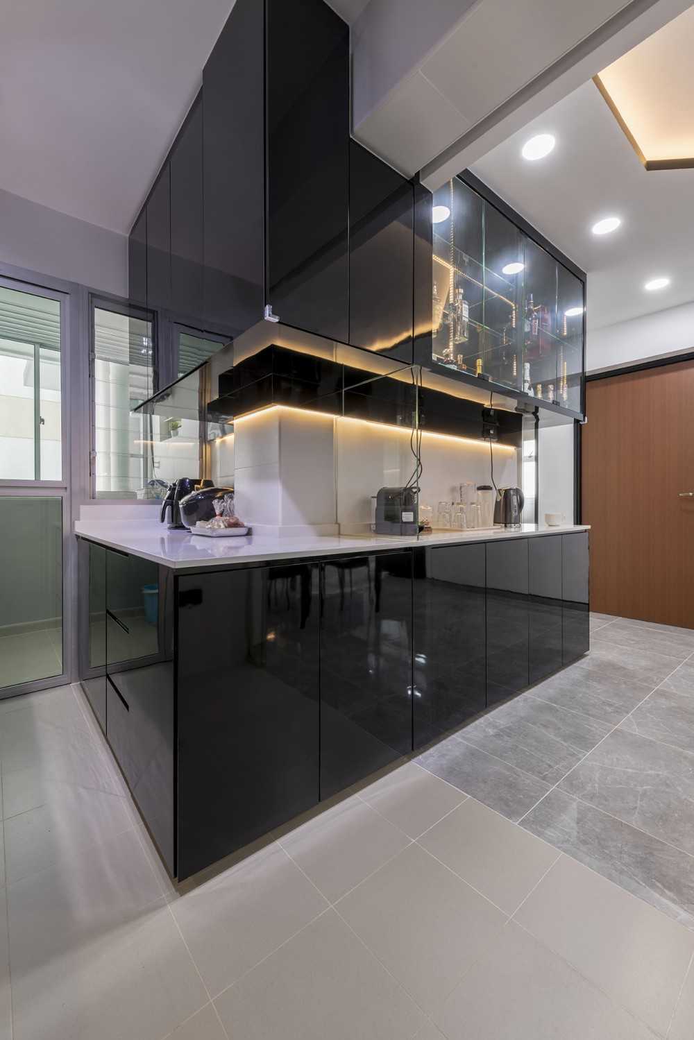 Modern Dining Room with Drop Light and Cove Lighting