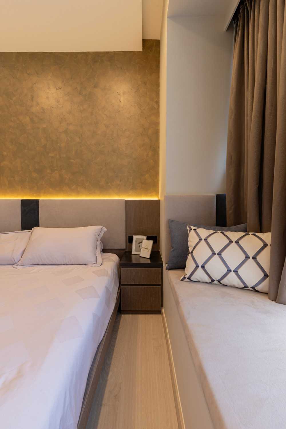 Contemporary Bedroom with Bay Window and Bed