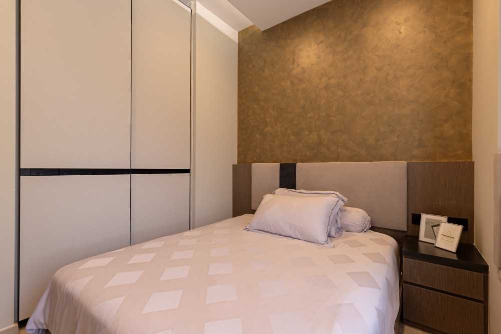 Contemporary Bedroom with Wardrobe and Bed
