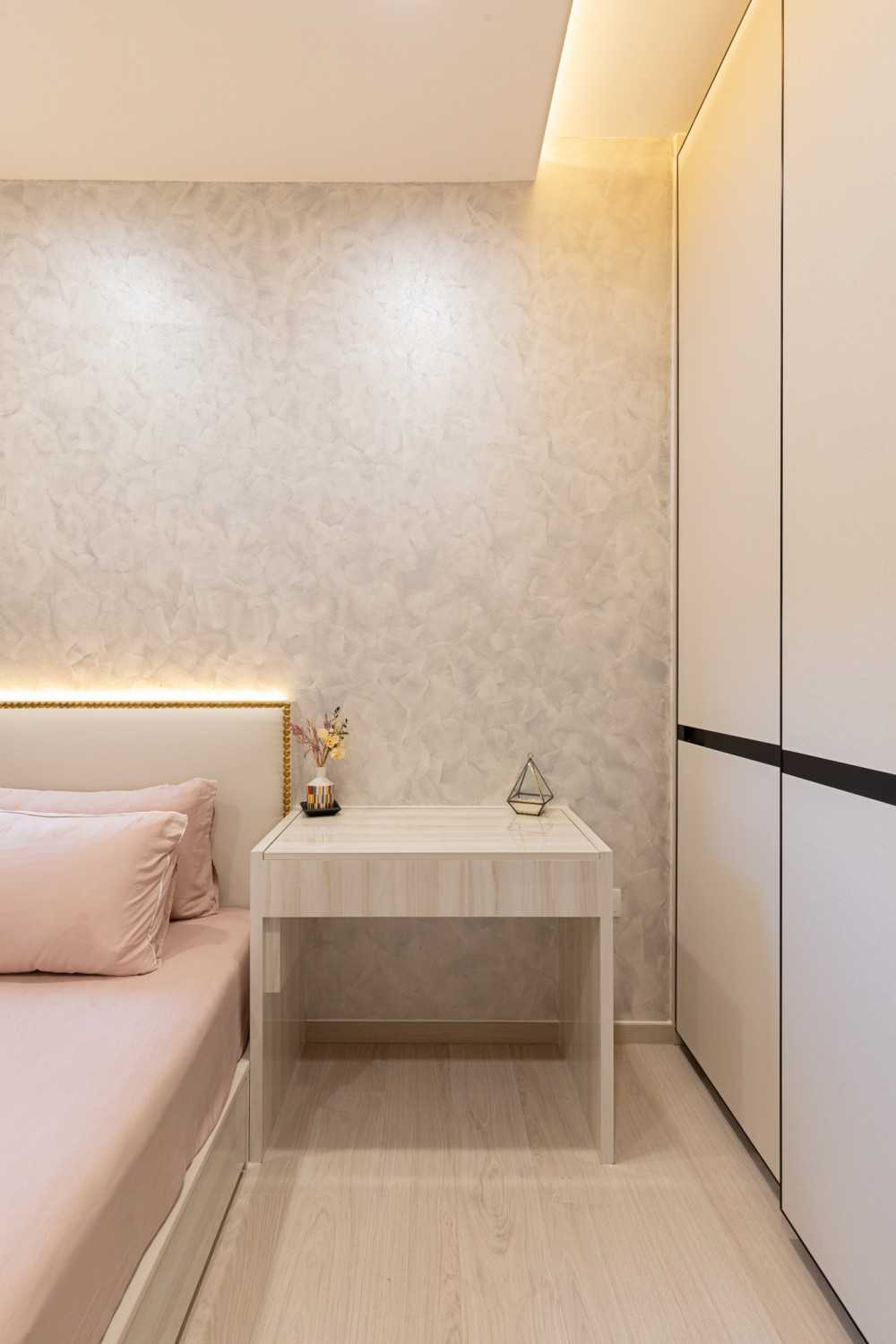 Contemporary Bedroom with Wardrobe and Bed