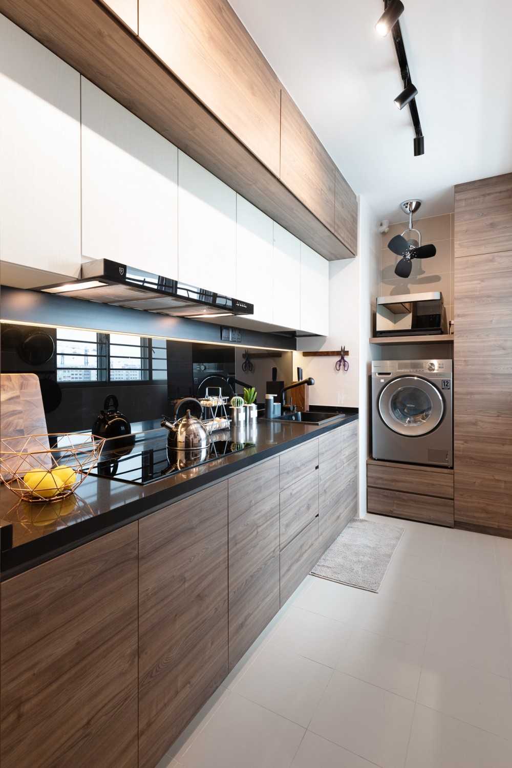 Modern Kitchen with Countertop and Kitchen Tap