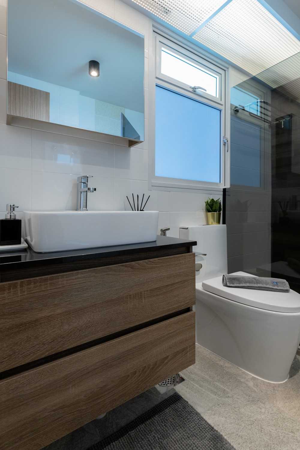 Modern Bathroom with Bathroom Storage and Bathroom Lighting