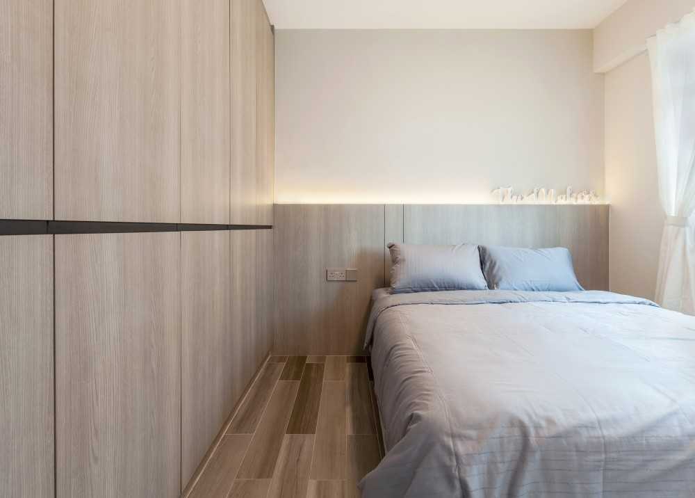 Contemporary Bedroom with Wardrobe and Bed