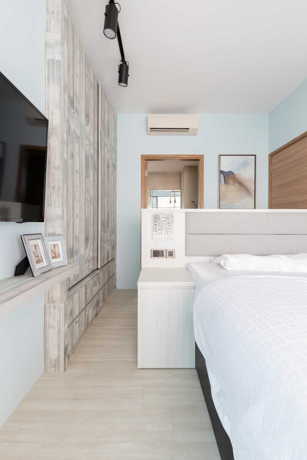 Minimalist Bedroom with Wardrobe and Sliding Wardrobe