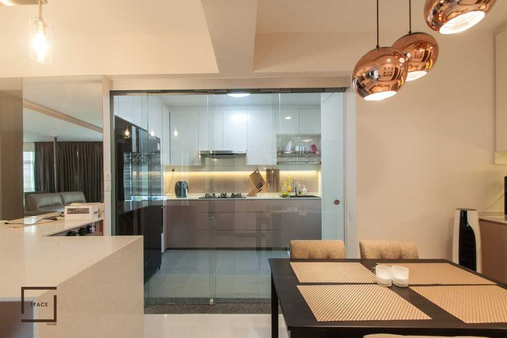 Modern Dining Room with Drop Light and Dining Table