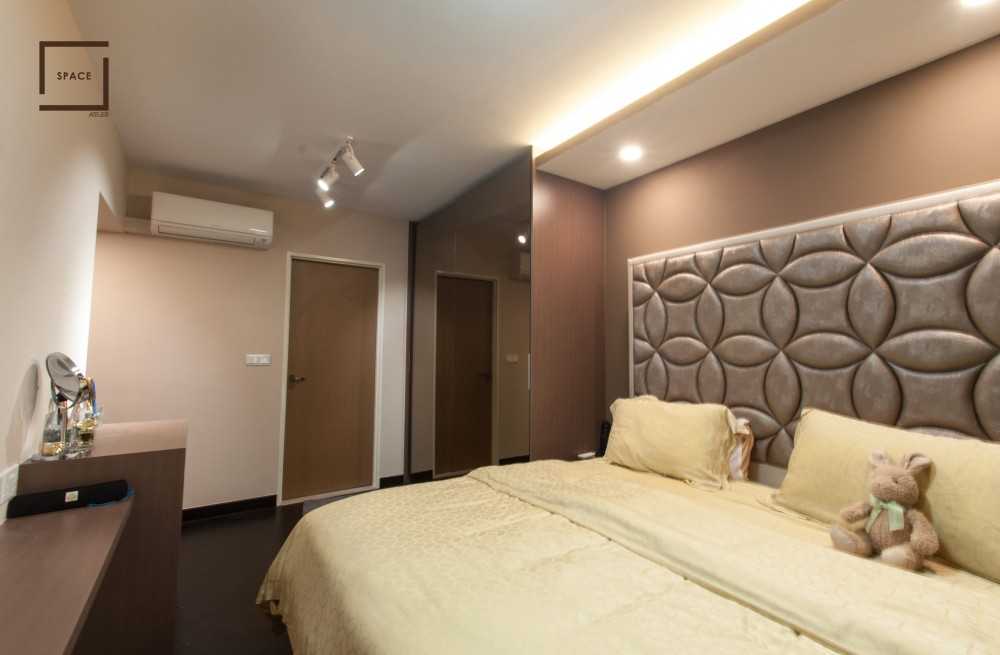 Modern Bedroom with Ceiling Light and Wardrobe